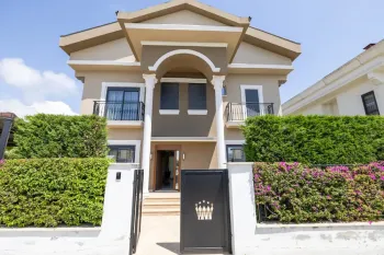 Современные дизайнерские виллы на продажу в районе Белек Турция